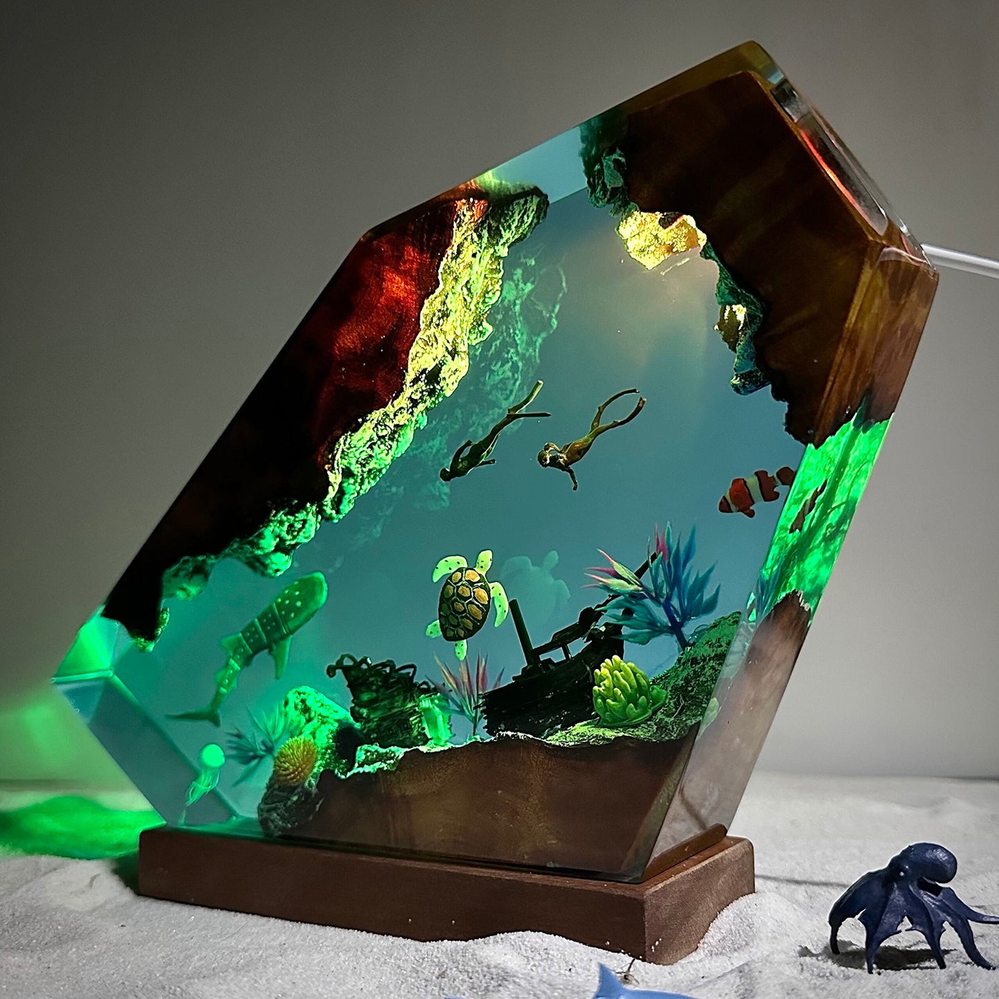 Teal Blue Ocean Epoxy Lamp – LY057