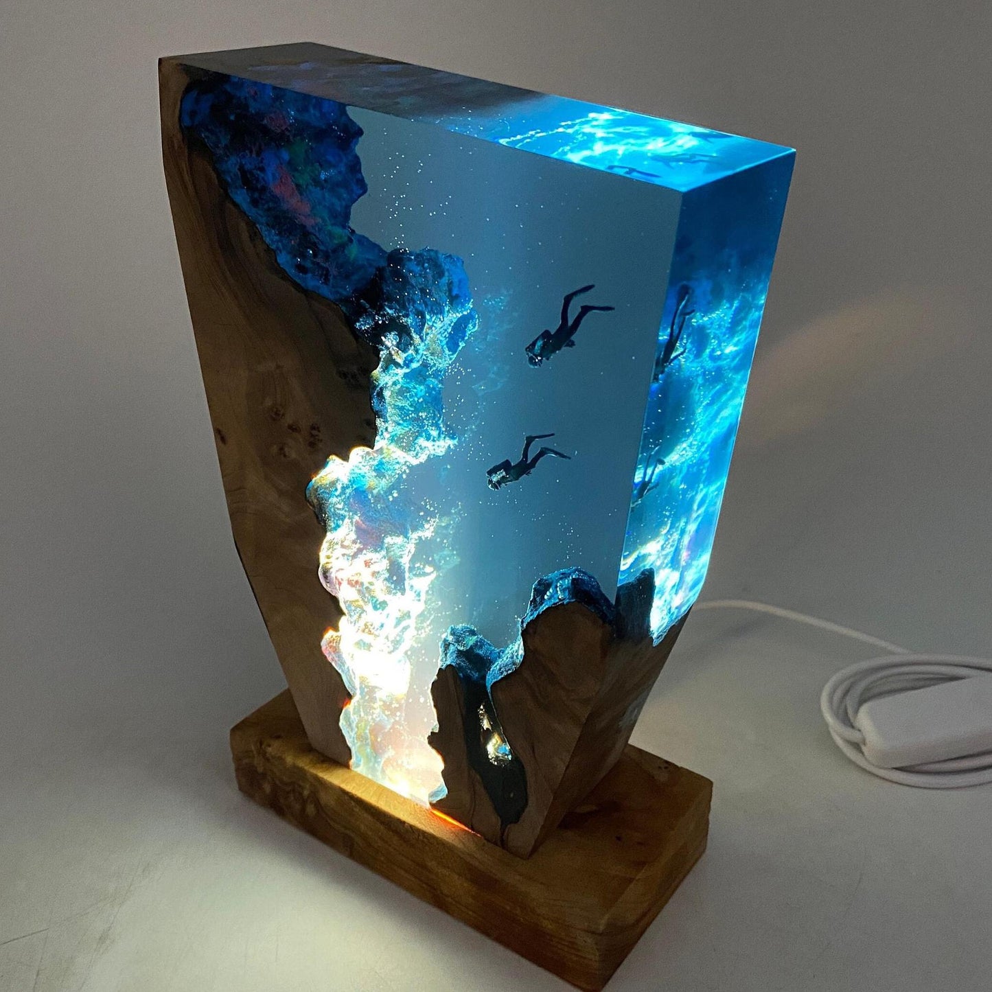 Deep Ocean Floor Light Epoxy Lamp – LY013-1