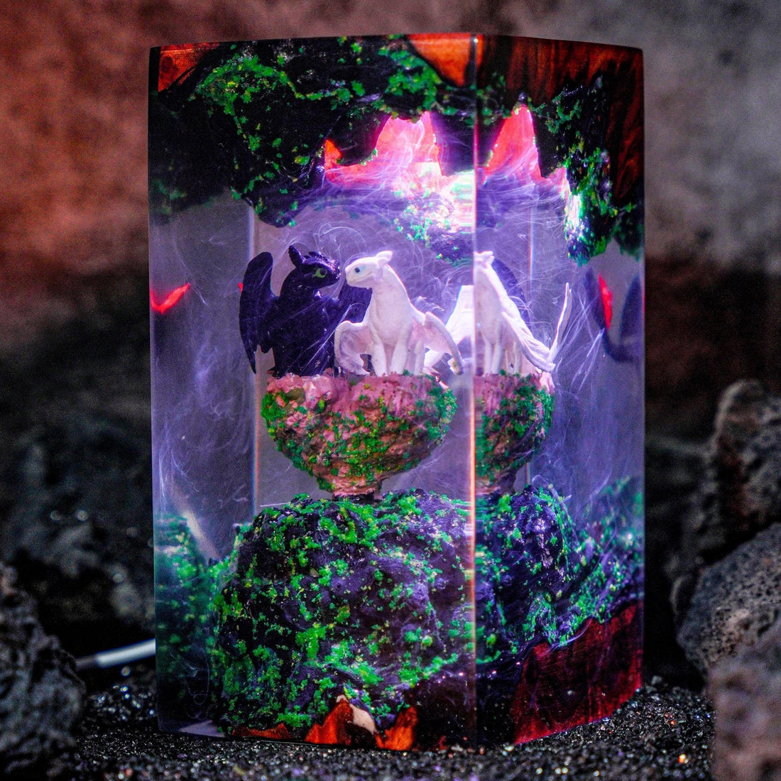 The Toothless &amp; Light Fury Epoxy Resin Lamp – Dragon Night Light Decor – LY471 – A Love Story Within a Mysterious Coral Forest