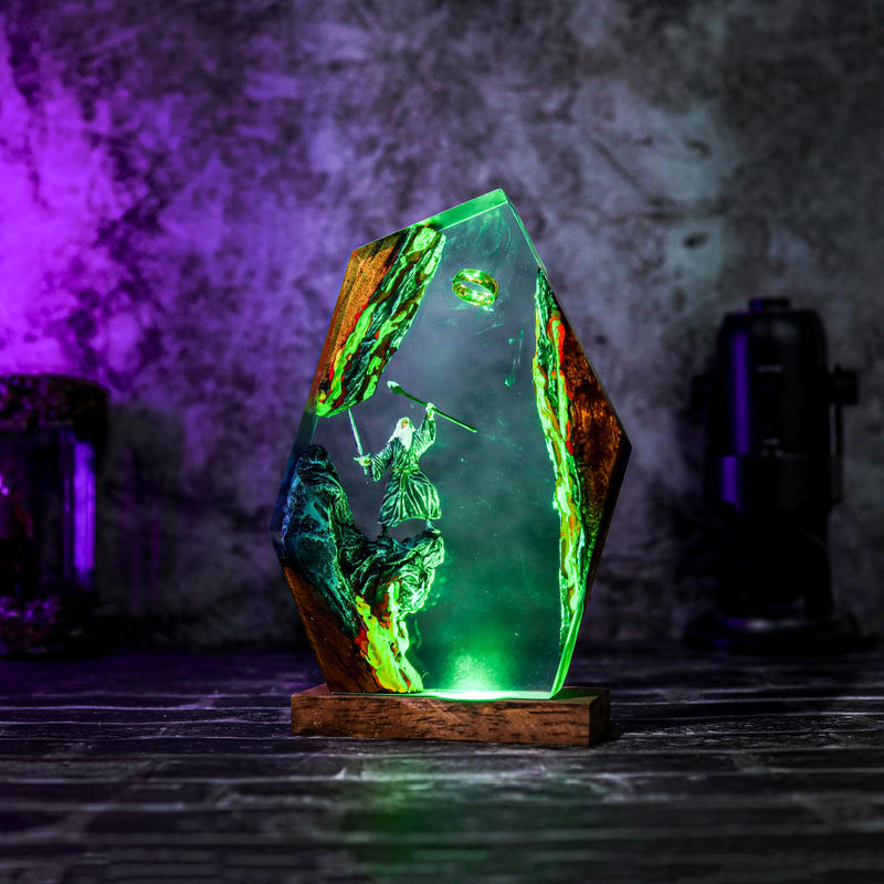 Epoxy Resin Decorative Lamp – Gandalf & The One Ring LY452