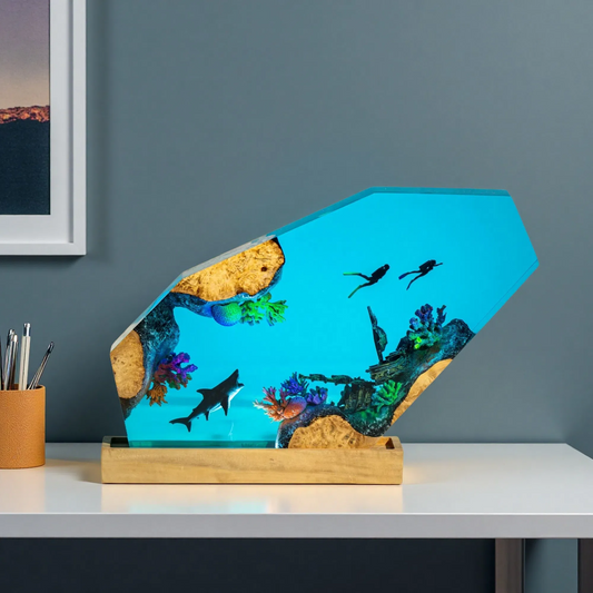 Ocean Diorama Resin Lamp – Sunken Ship Shark Scene Edition – Ocean Night Light