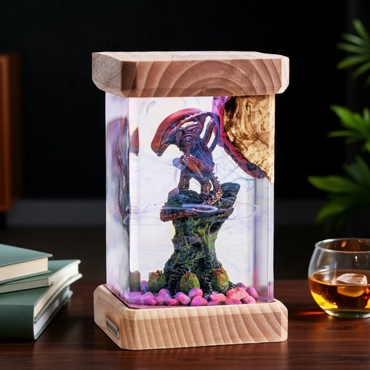 Xenomorph Alien Resin Lamp – Model ĐV2 – Sci-Fi Night Light