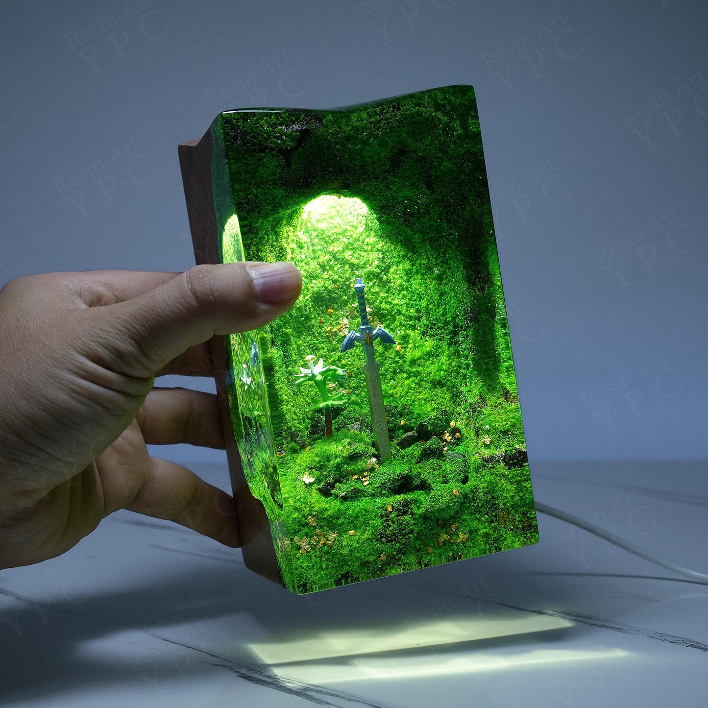 Emerald Forest Epoxy Lamp – LY418