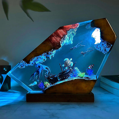 Blue Glow Tropical Fish Ocean Epoxy Lamp – LY249
