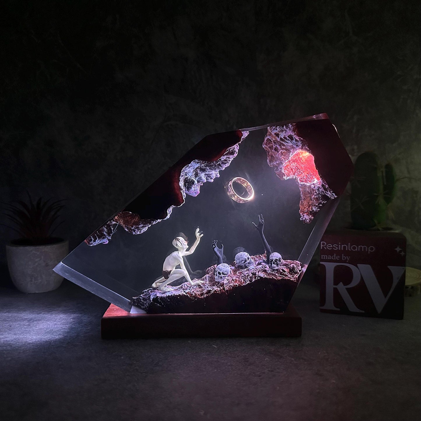 Red Snow Brown Glow Epoxy Lamp – LY167