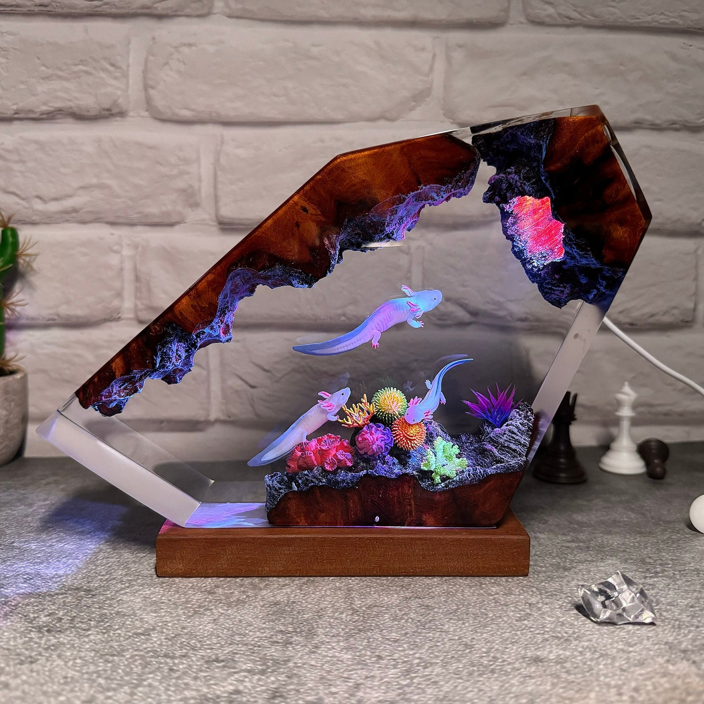Glowing Ornamental Fish Aquarium Epoxy Lamp – LY164