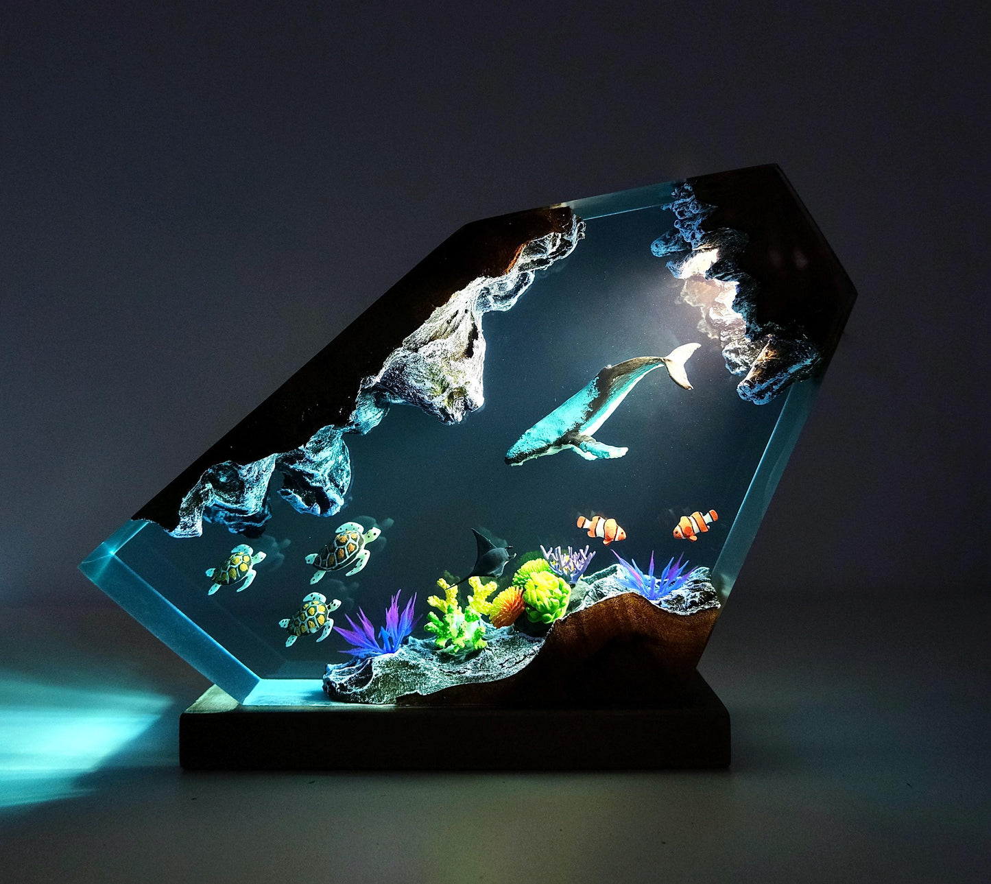 Turquoise Tropical Fish Ocean Epoxy Lamp – LY160