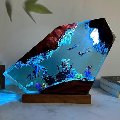 Blue Glow Tropical Fish Ocean Epoxy Lamp – LY249