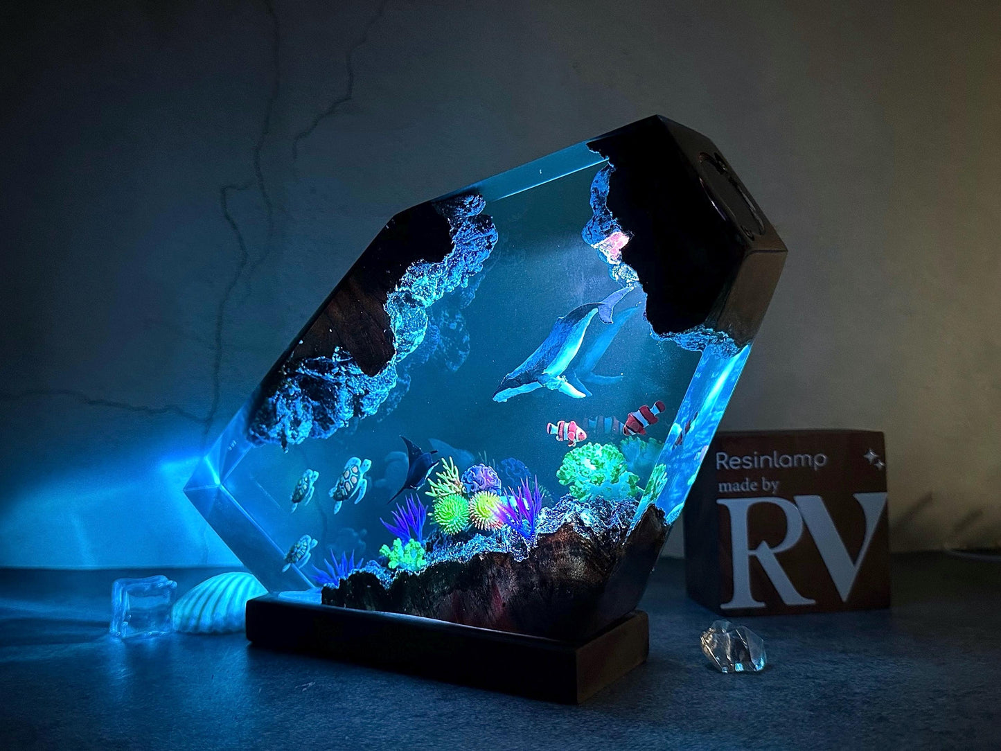 Turquoise Tropical Fish Ocean Epoxy Lamp – LY160