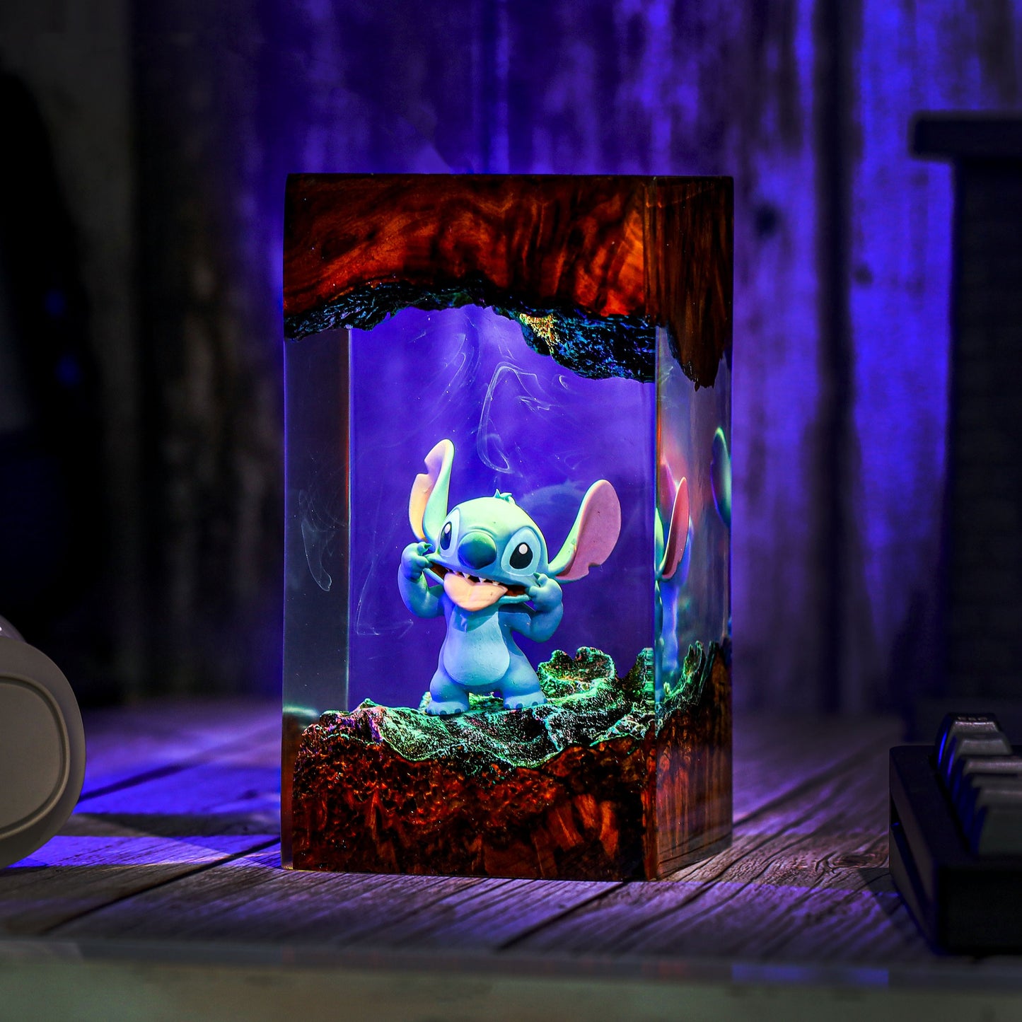 Ocean Cartoon Character Epoxy Lamp – LY427