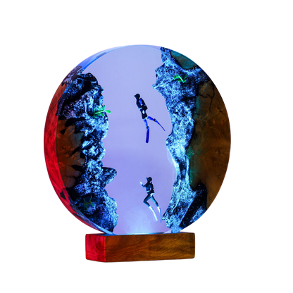 Ocean Window Diver Epoxy Lamp – LY431