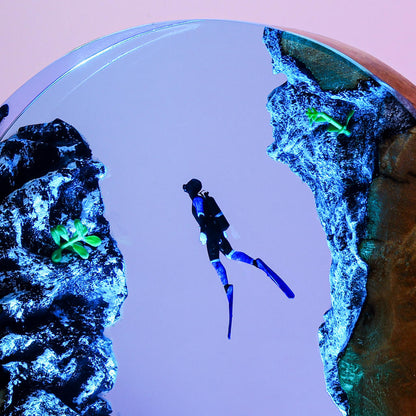 Ocean Window Diver Epoxy Lamp – LY431