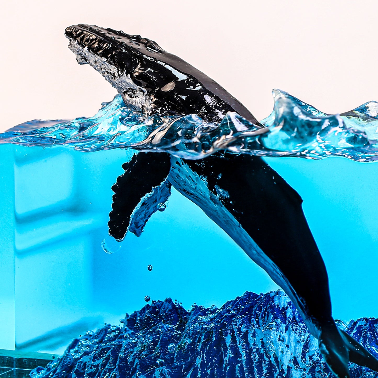 Ocean Dolphin Epoxy Lamp – LY472