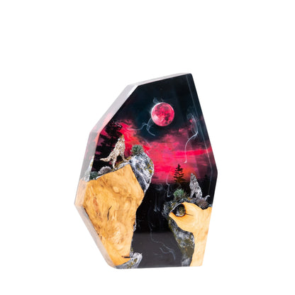 Wolf Howl Resin Lamp – Red & Black Night Scene – Fantasy Night Light