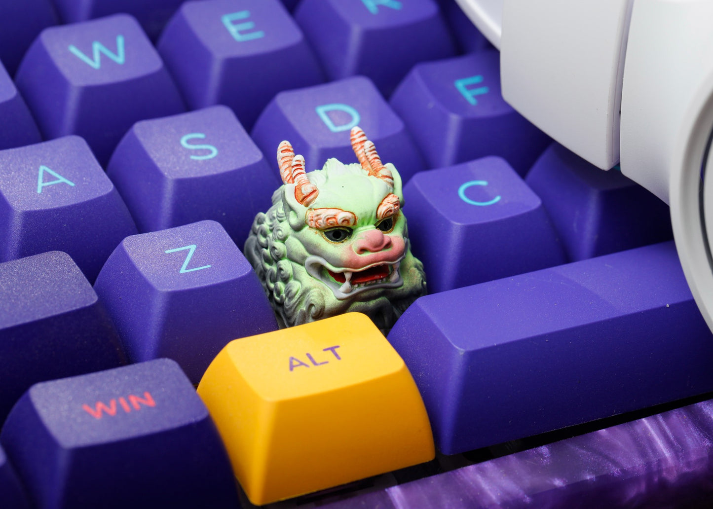 Keycap Unicorn Blue Yellow Horizontal Brow | Artisan Keycap
