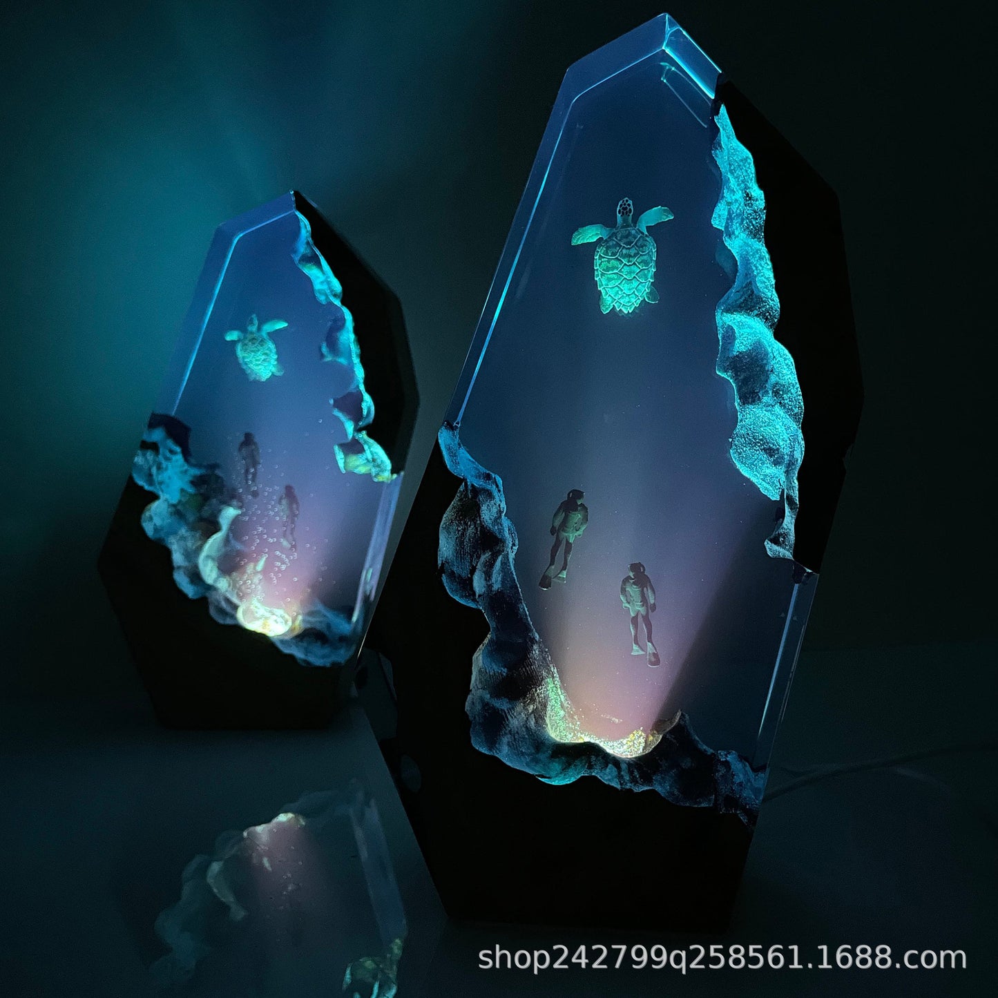 Mystical Deep-Sea Creature Epoxy Lamp – LY009-1