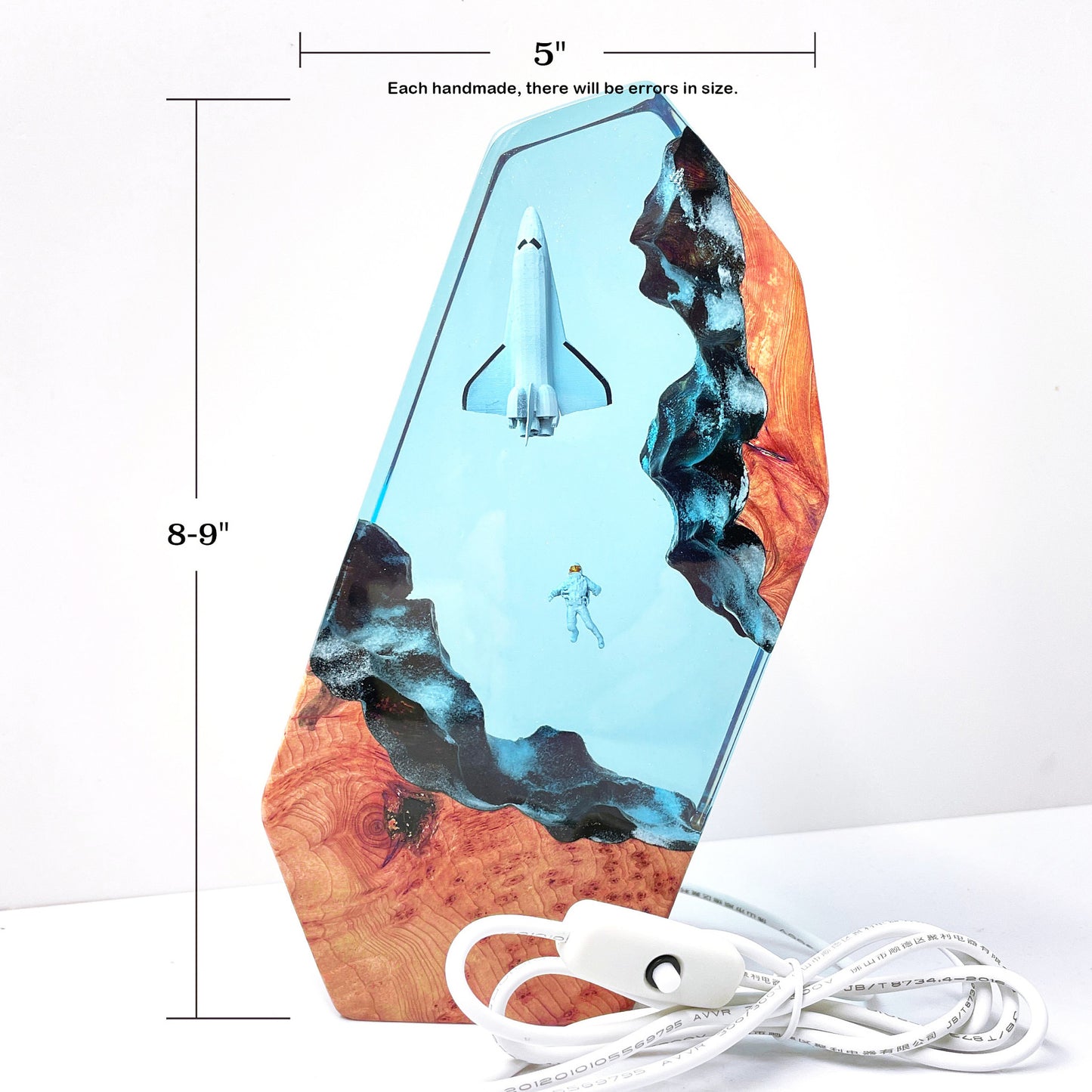Astronaut in Blue Ocean Space Epoxy Lamp – LY007-2