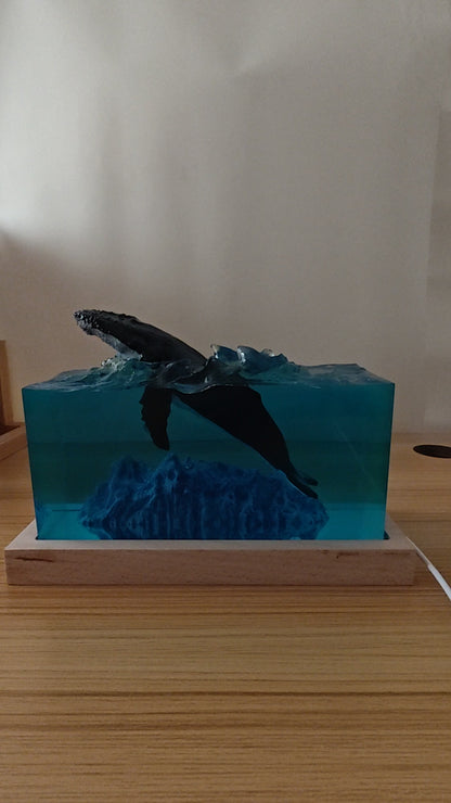 Ocean Dolphin Epoxy Lamp – LY472