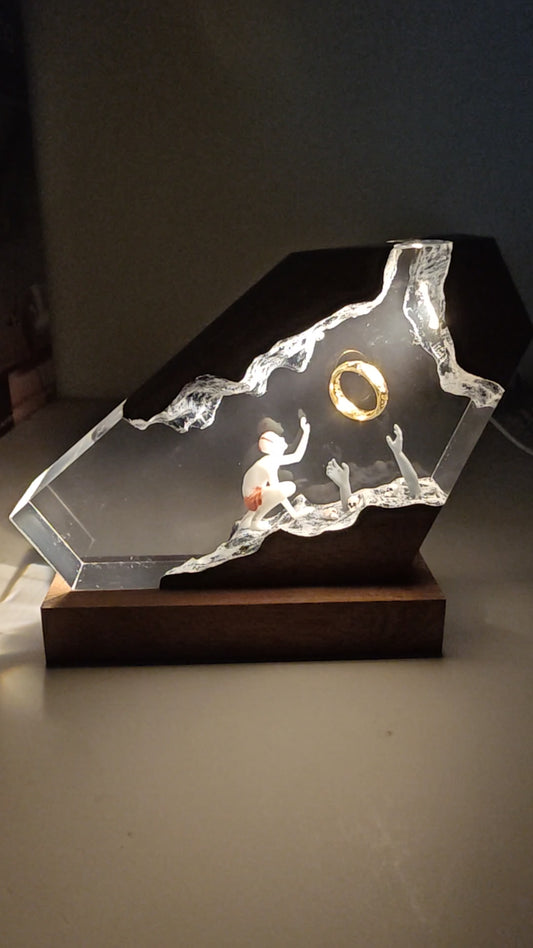 Red Snow Brown Glow Epoxy Lamp – LY167